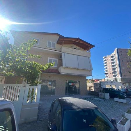Trip-Stop Apartments Влёра Экстерьер фото