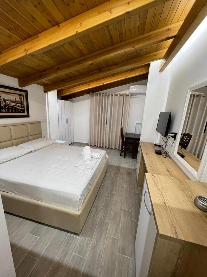 Trip-Stop Apartments Влёра Экстерьер фото