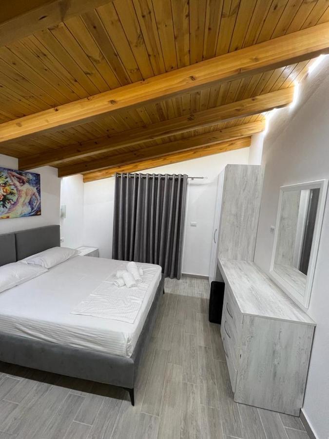 Trip-Stop Apartments Влёра Экстерьер фото
