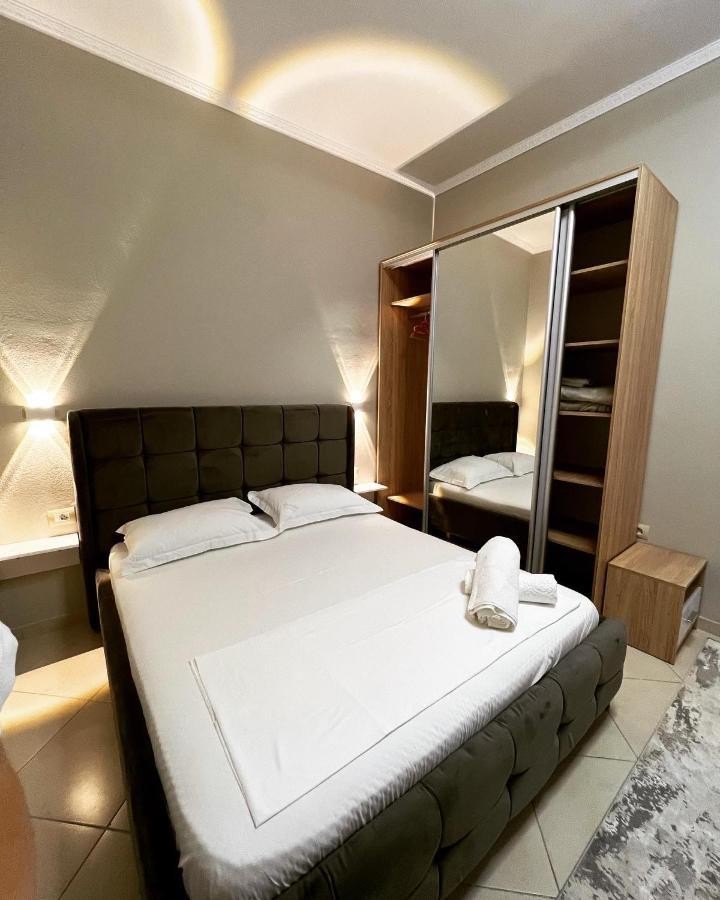 Trip-Stop Apartments Влёра Экстерьер фото