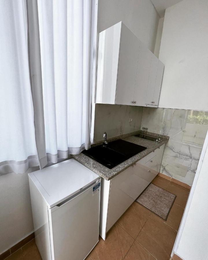 Trip-Stop Apartments Влёра Экстерьер фото