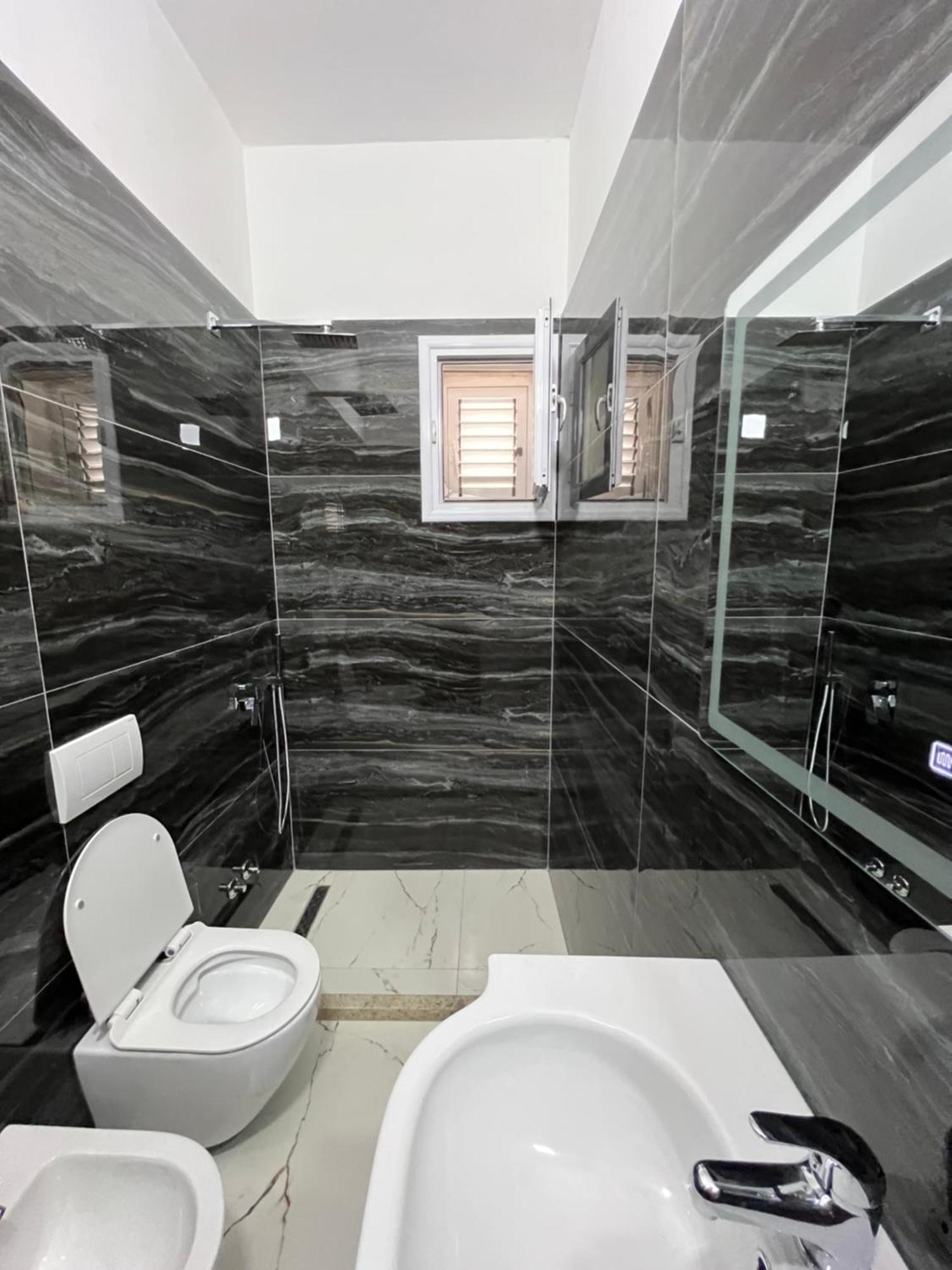 Trip-Stop Apartments Влёра Экстерьер фото