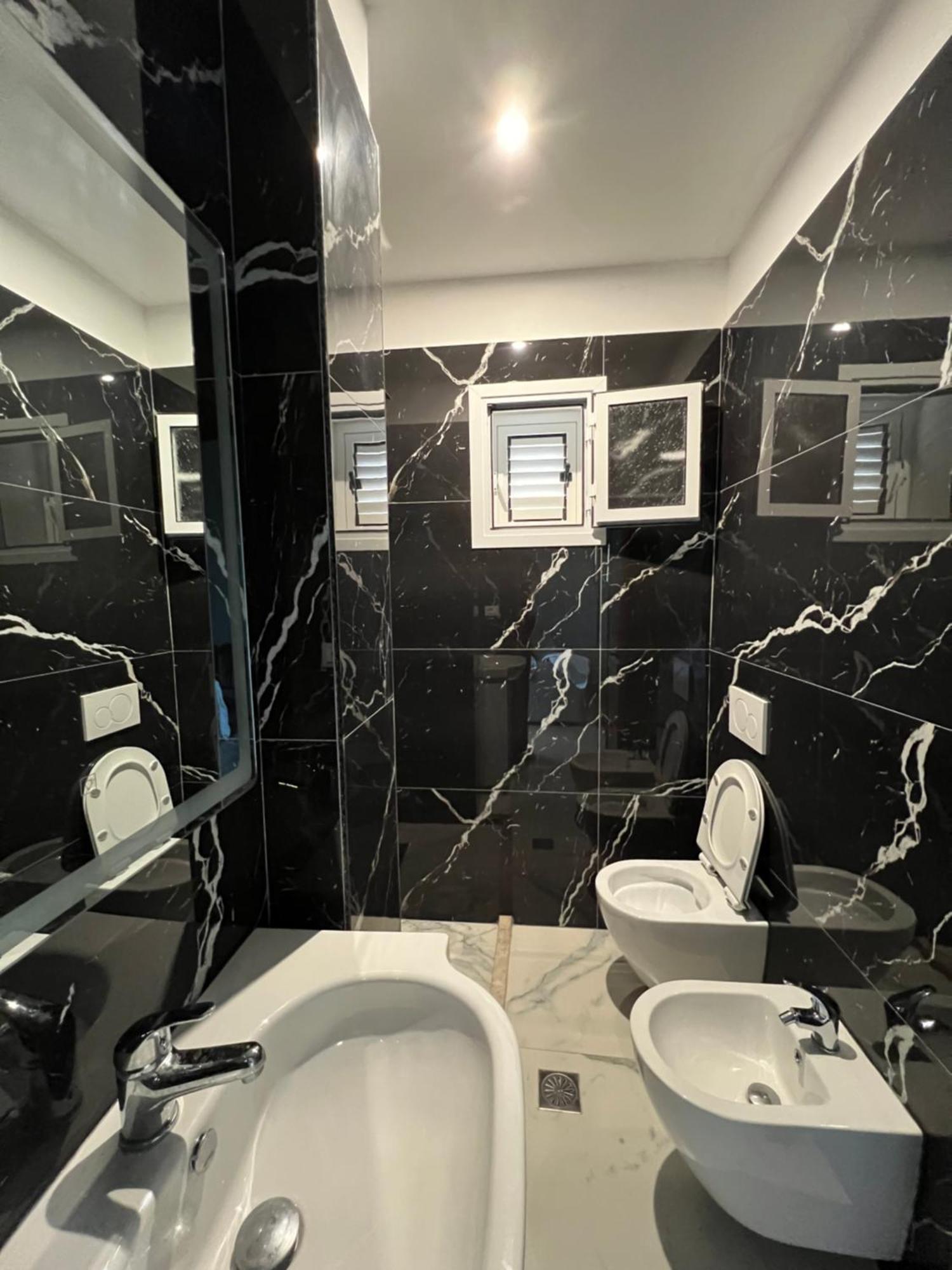 Trip-Stop Apartments Влёра Экстерьер фото