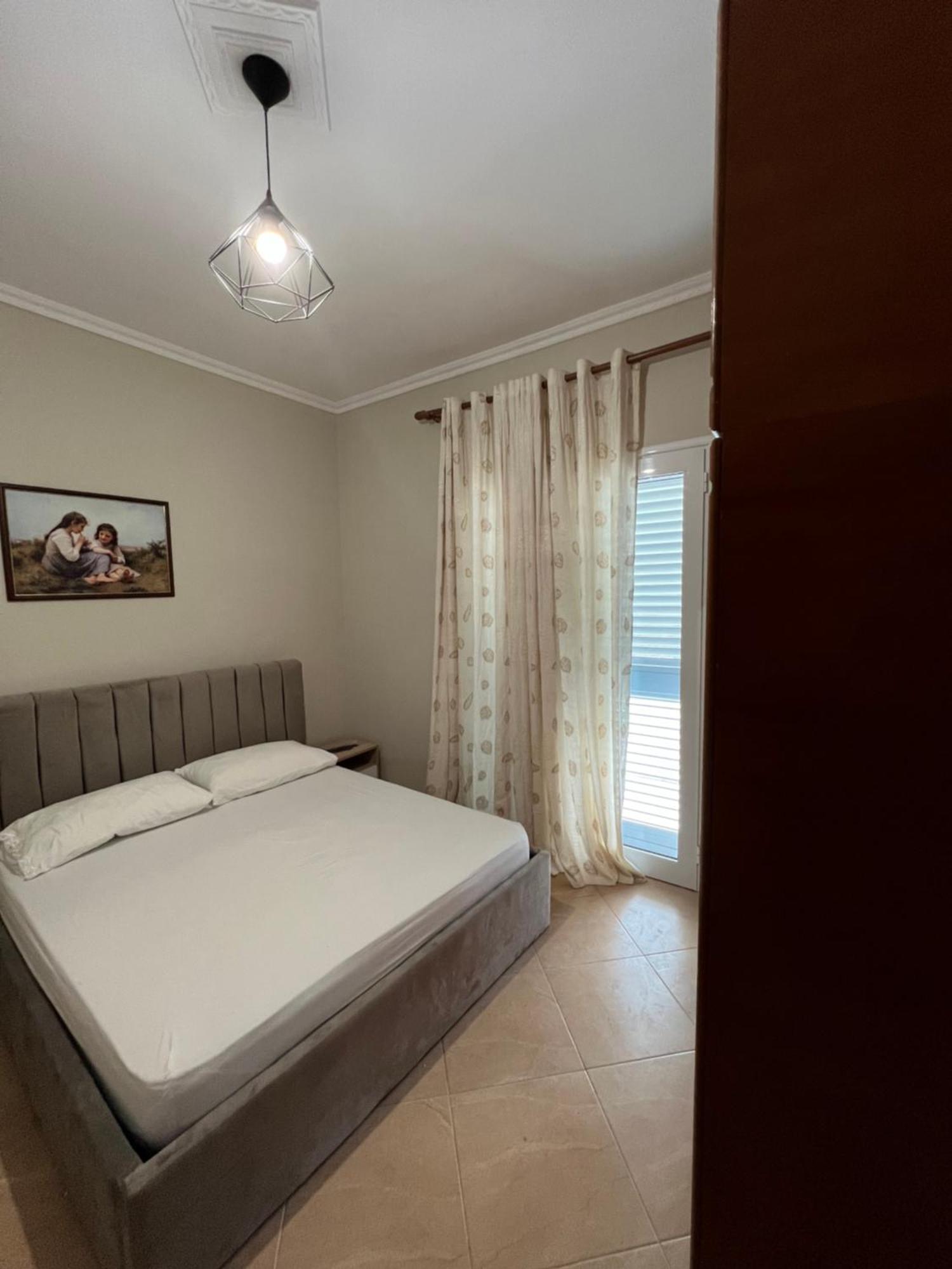 Trip-Stop Apartments Влёра Экстерьер фото