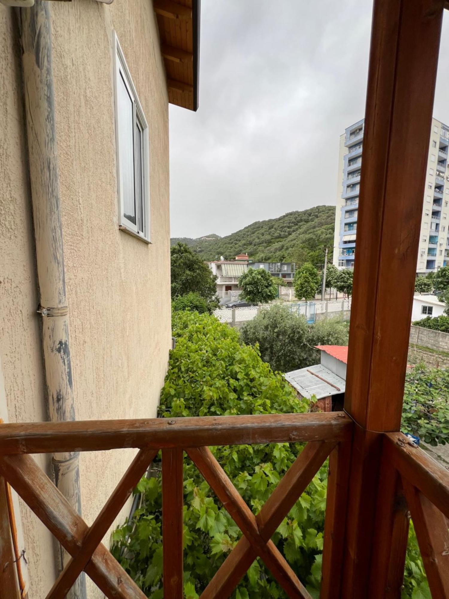 Trip-Stop Apartments Влёра Экстерьер фото